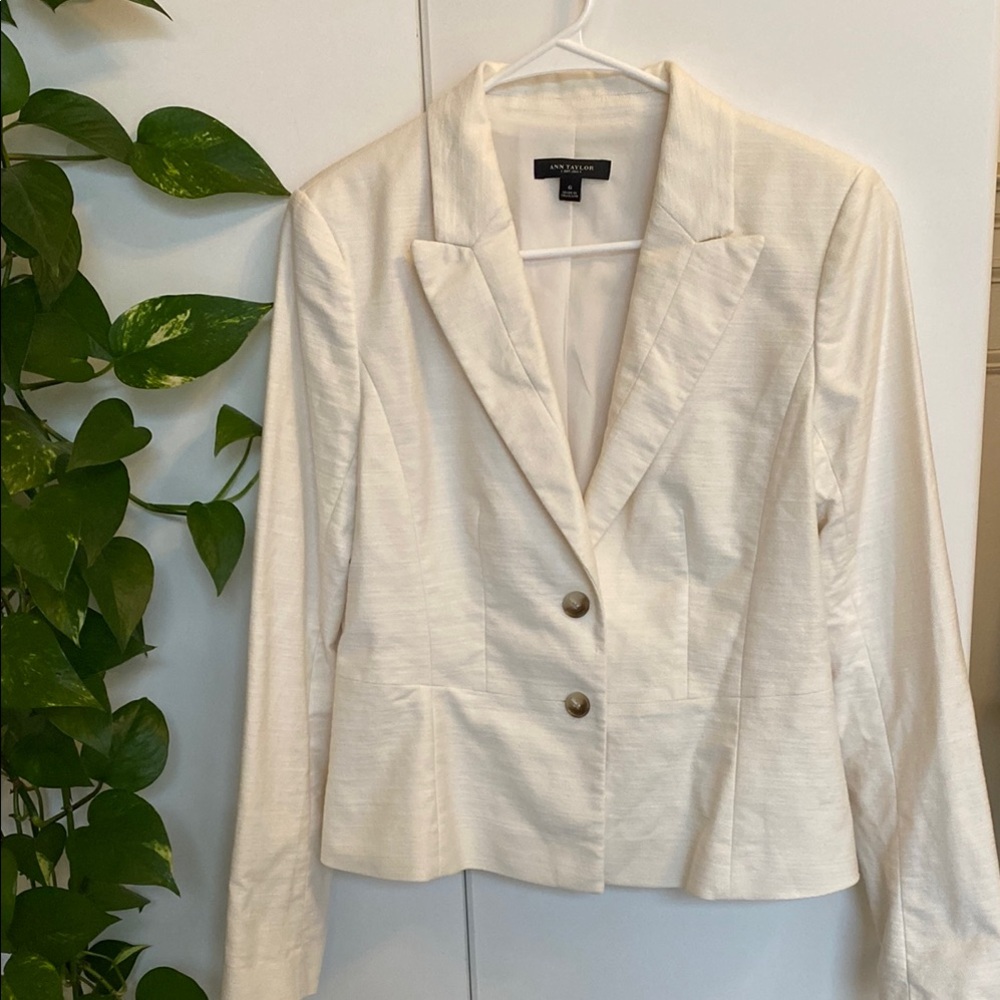 Ann Taylor Women's Ivory Blazer